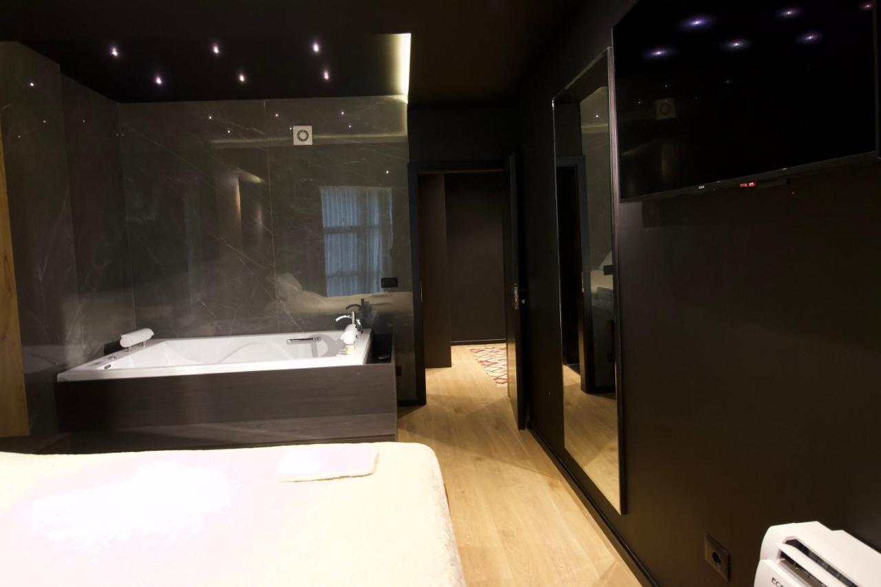 King'S Apartment คอร์เชอ ภายนอก รูปภาพ