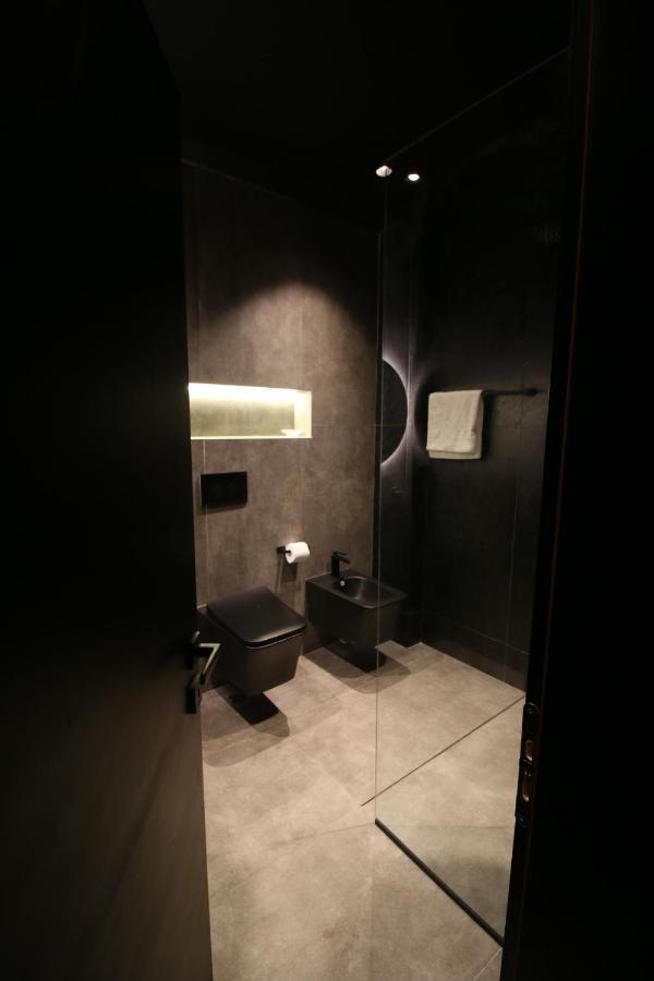 King'S Apartment คอร์เชอ ภายนอก รูปภาพ